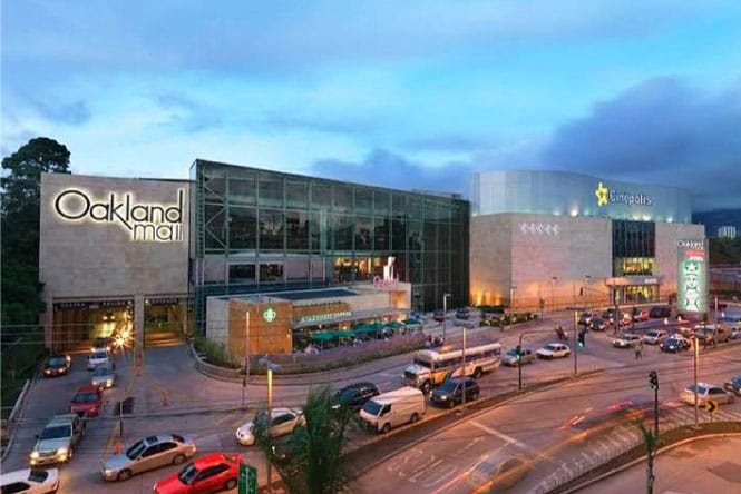 Centros Comerciales & Fine Dining